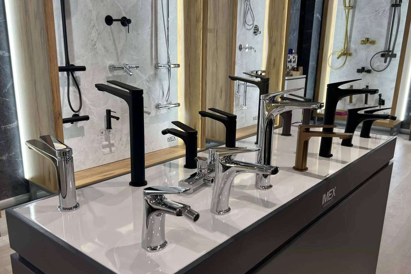 El showroom de Imex Products y Ledimex Led Mirrors presentará novedades en grifería y espejos en Cevisama 2024