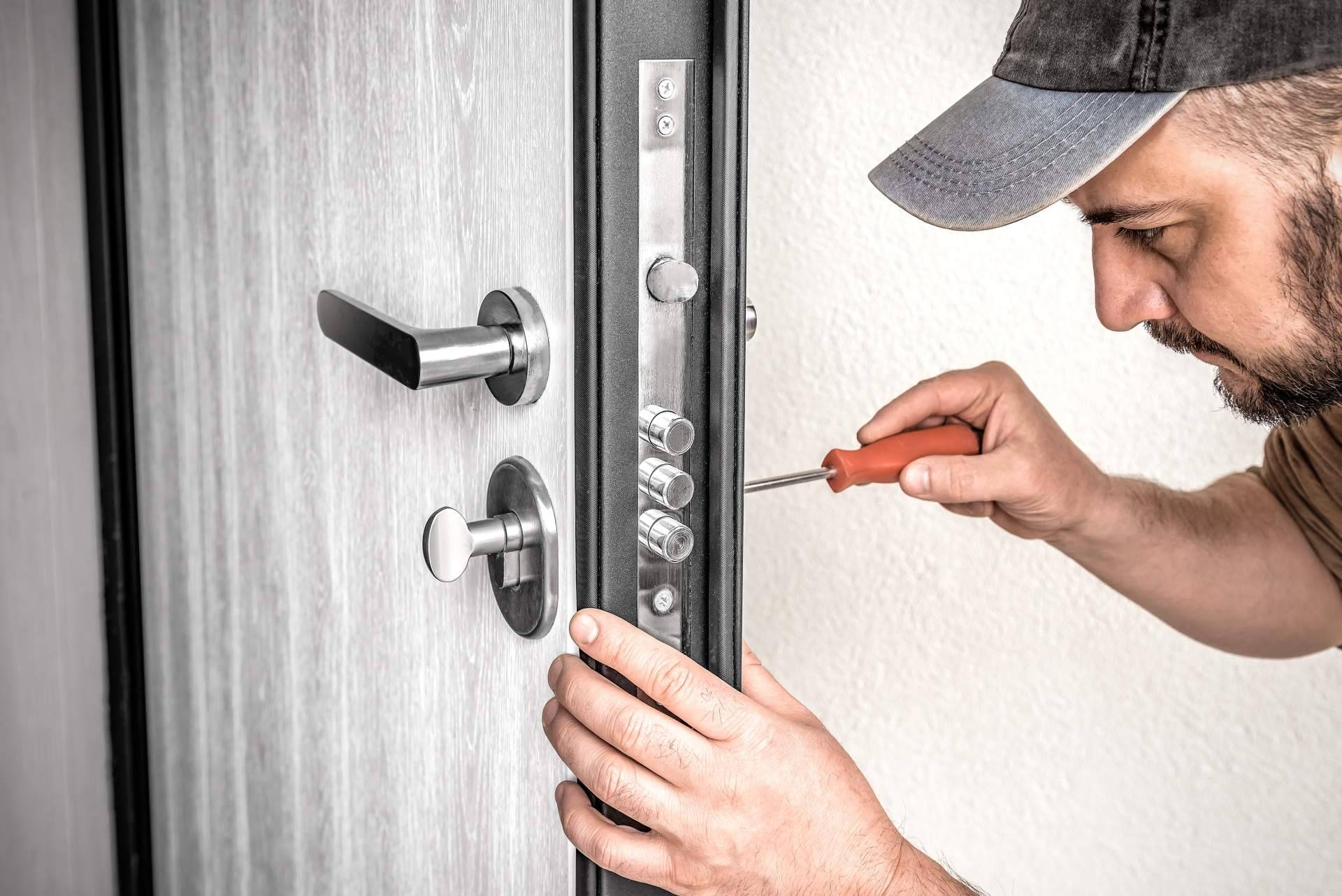 ¿Por qué es vital contar con expertos en apertura de puertas en casos de pérdida de llaves?, Cerrajeros Escuderos