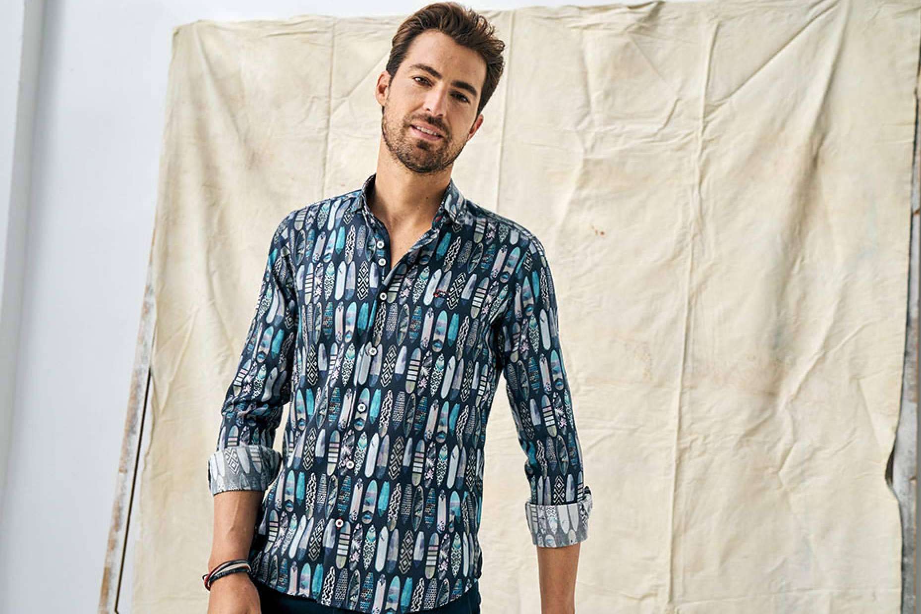 Camisas estampadas de Surfcar, calidad y estilo para el hombre