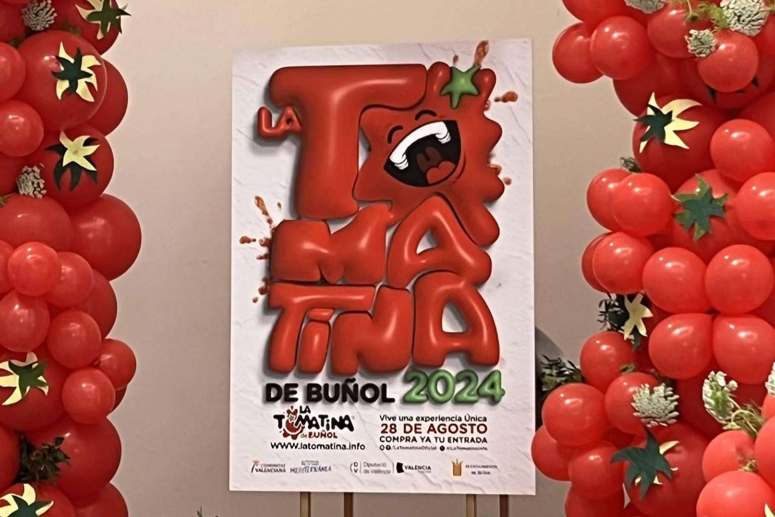 Buñol presenta en Valencia la nueva imagen de La Tomatina 2024