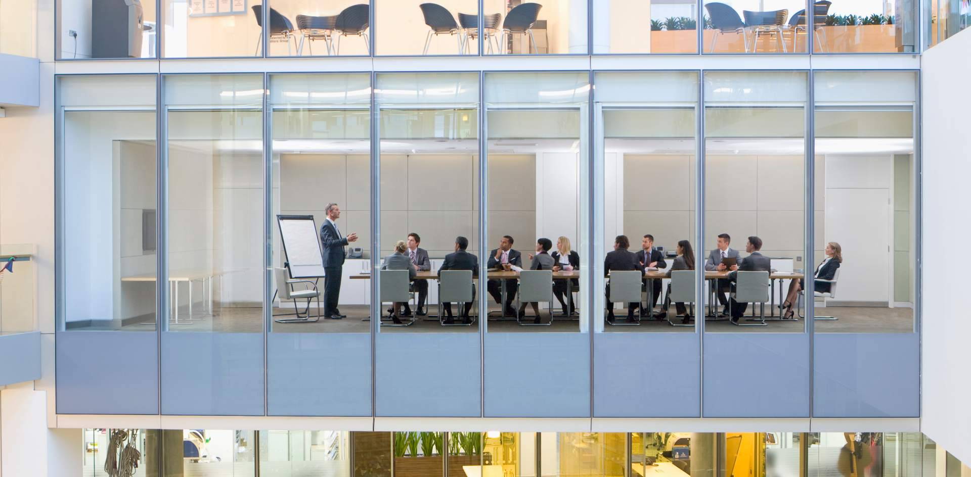 ¿Cuáles son las principales ventajas de externalizar el plan de formación para empresas?