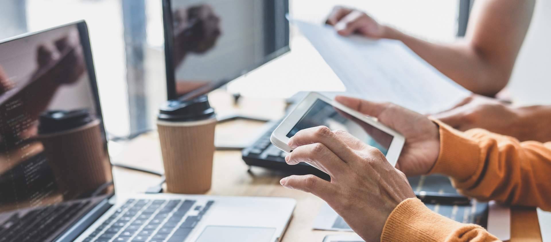 Asesoría de creación web en la elección del tipo de herramienta de desarrollo