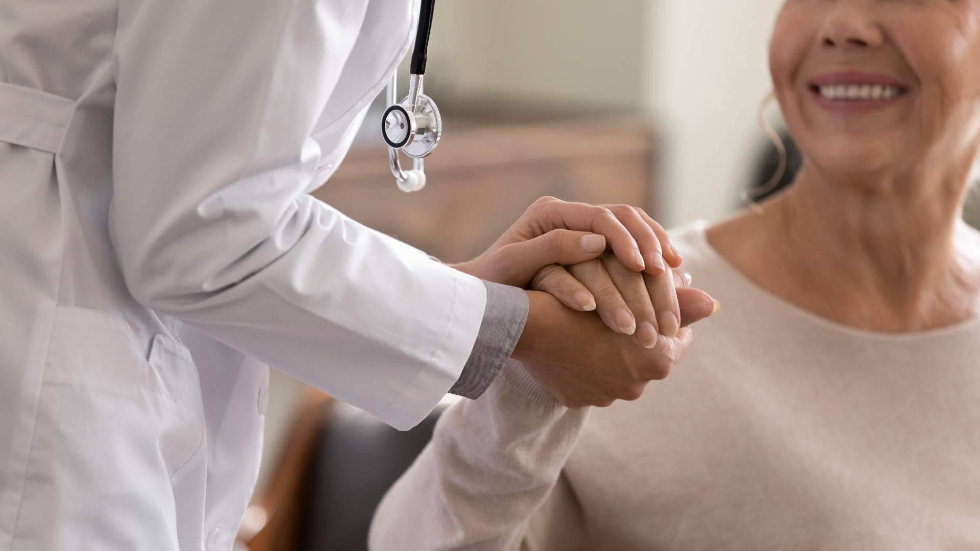 Psiquiatría online y a domicilio para adultos de la tercera edad, con Clínica Dra. Teresa Aparicio