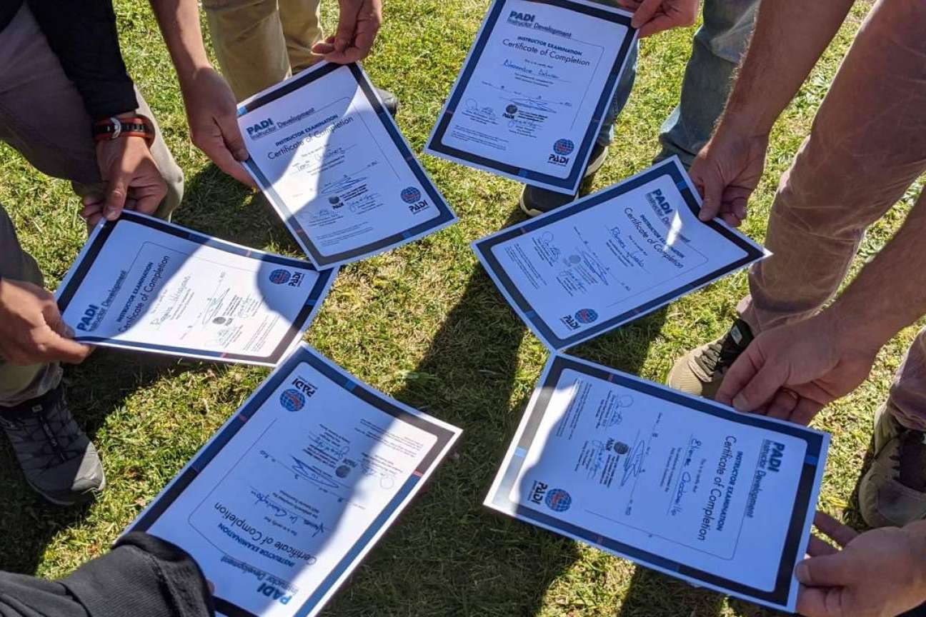 Curso instructor de buceo PADI, con la dirección de Miguel Coll