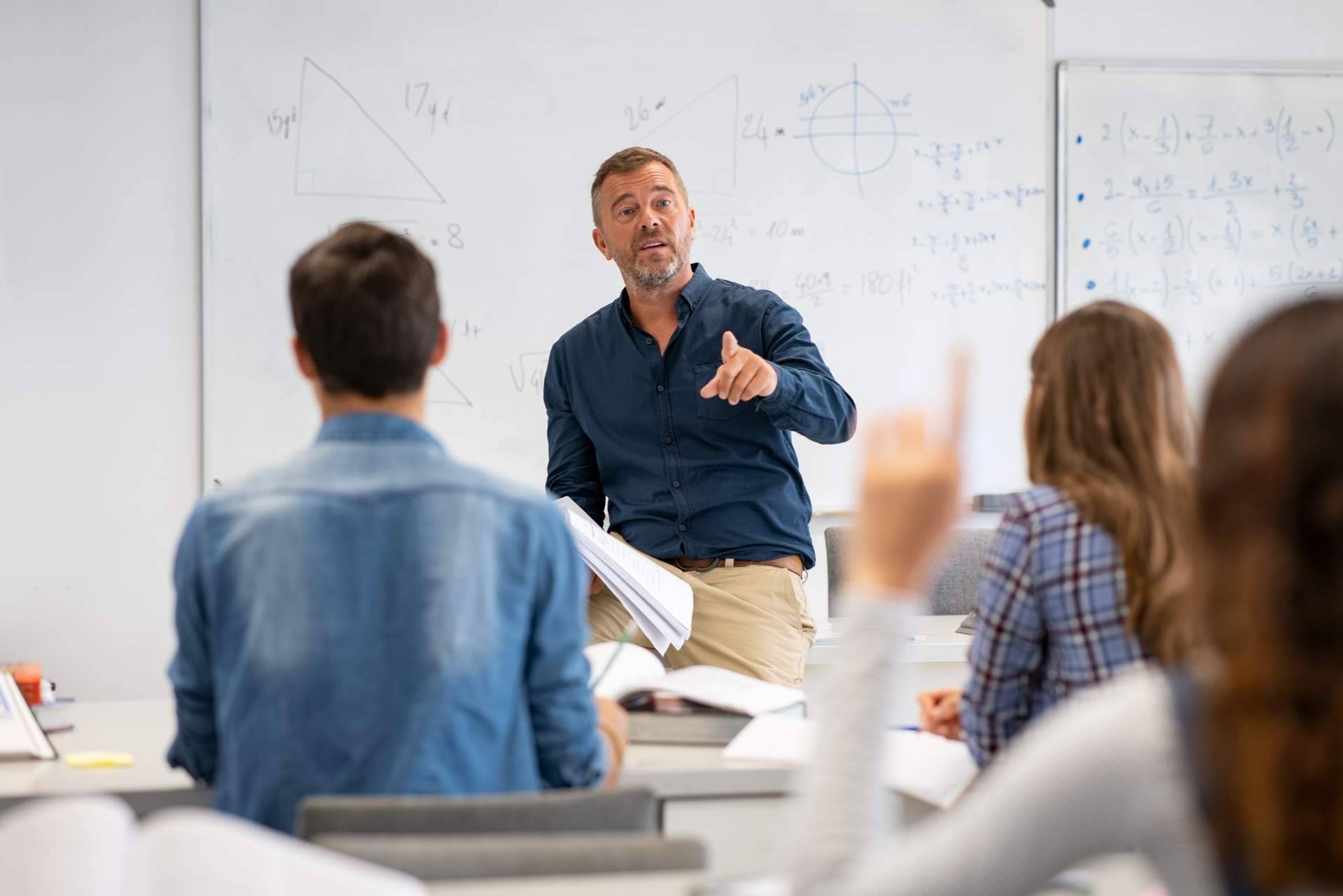 ESIE impulsa una formación integral con profesores de una amplia trayectoria profesional