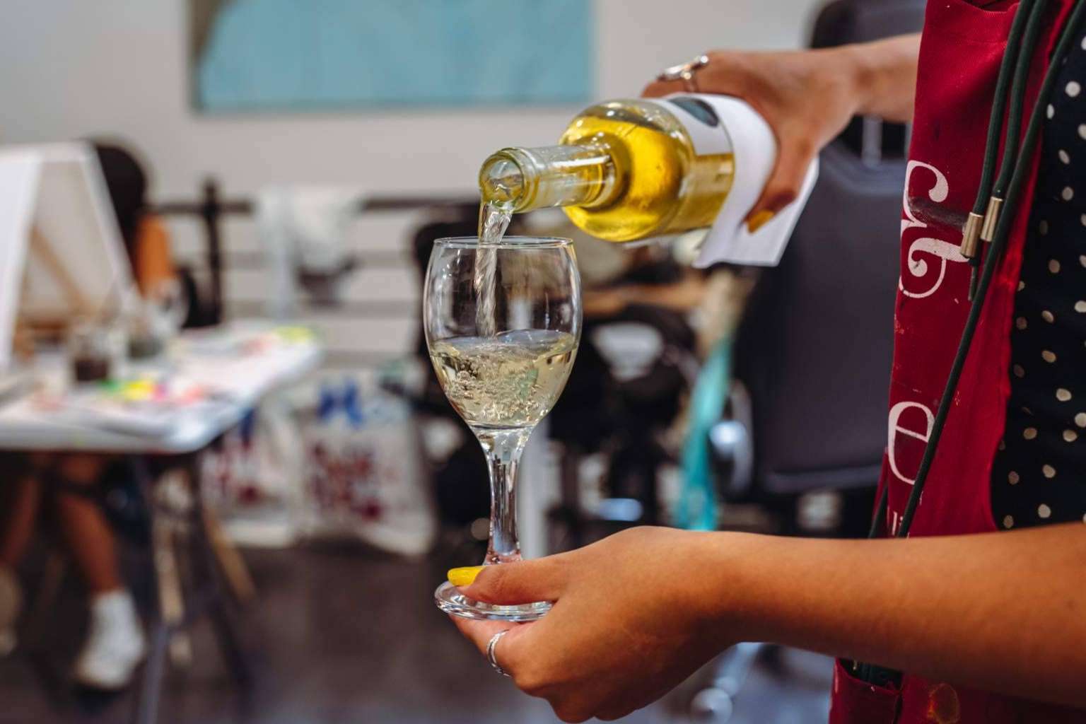 Art&Wine pone a disposición cuadros fáciles de pintar en acrílico