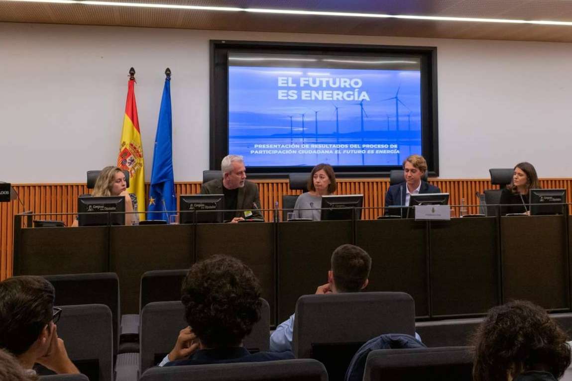 Los jóvenes expresan la necesidad de una legislación más ambiciosa para lograr la transición energética
