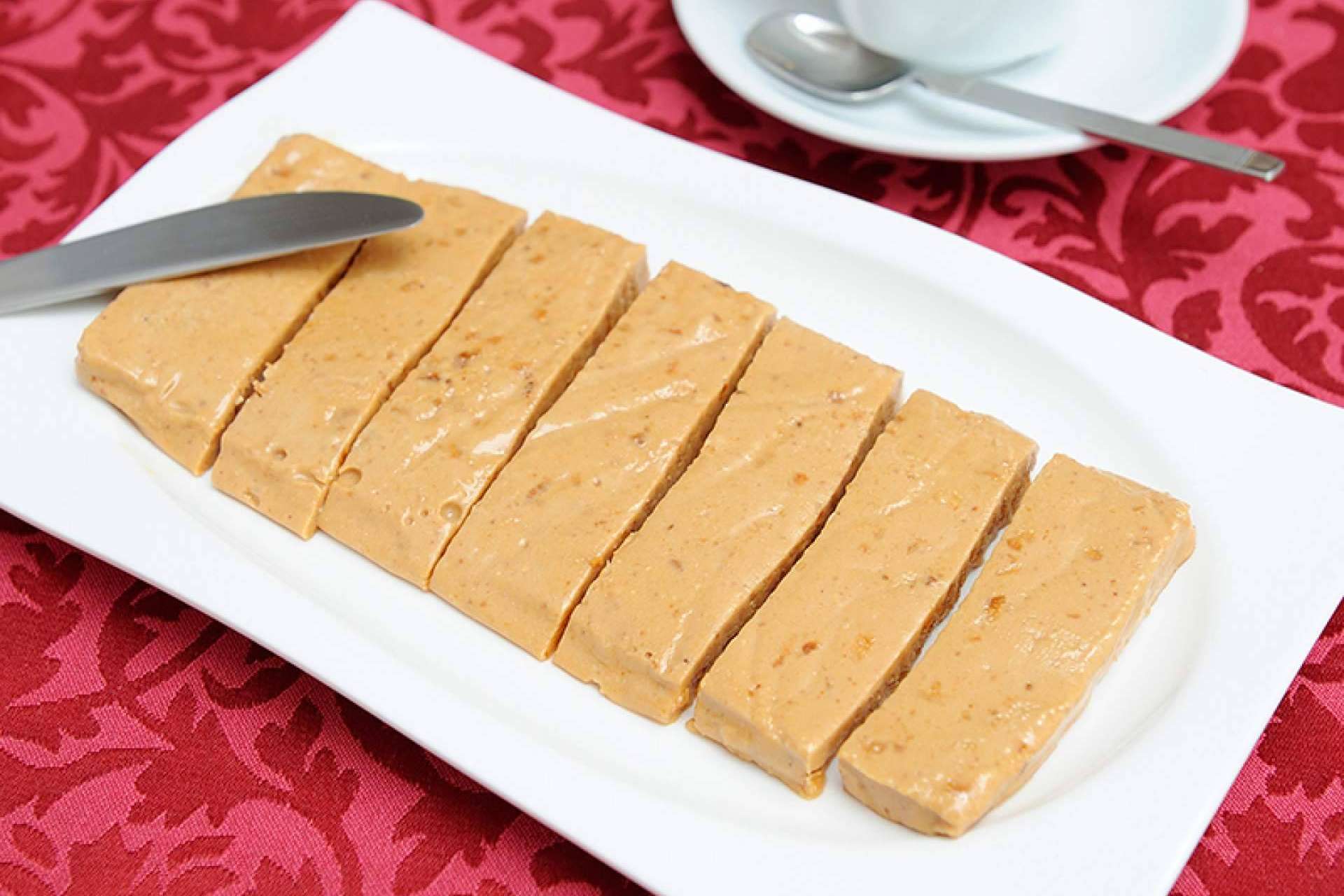 Recetas para reutilizar el turrón blando que queda tras las fiestas, por Gastronomic Spain