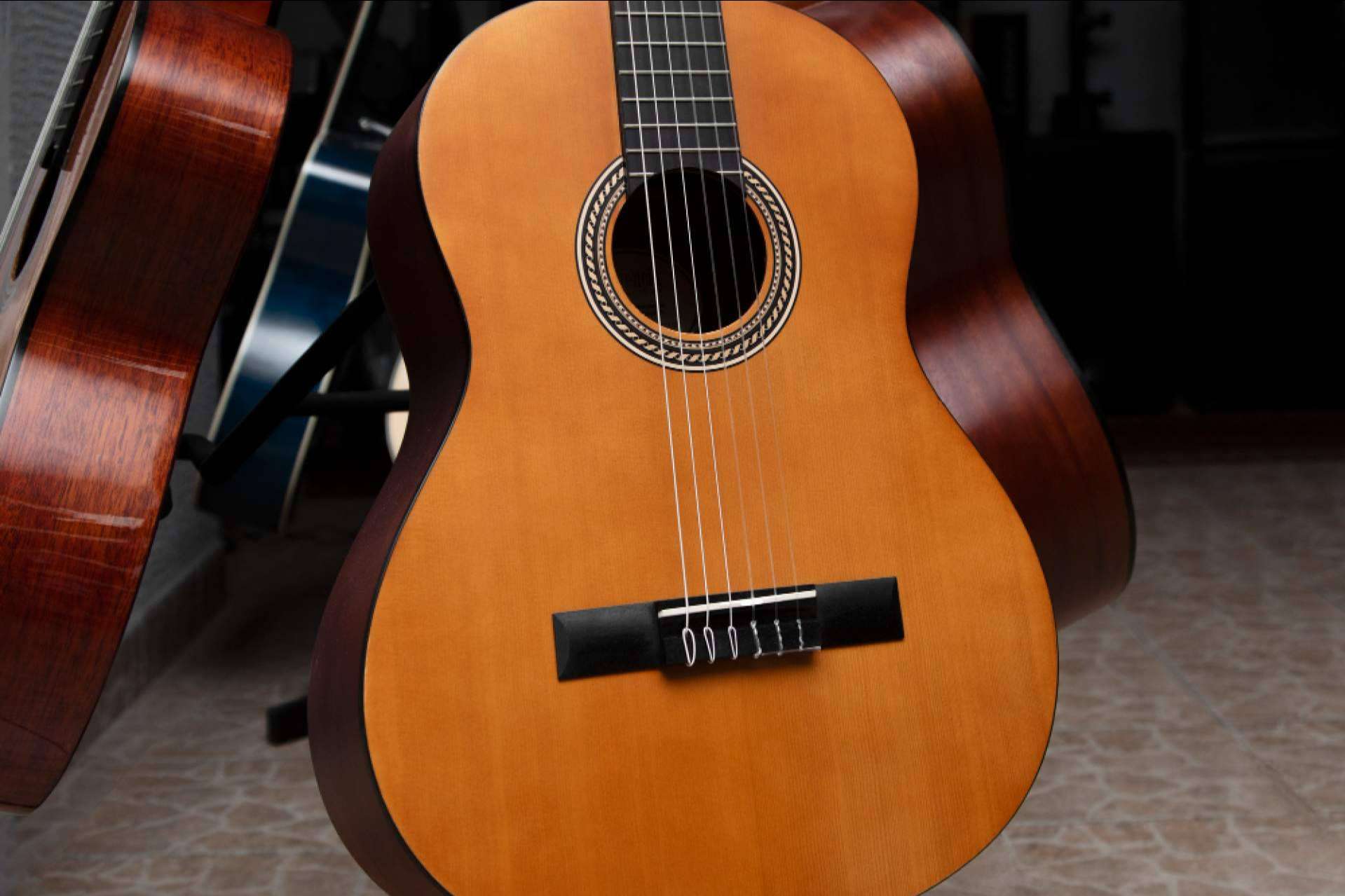 Aprendeguitarra.es firma un convenio de colaboración con la Universidad de Huelva