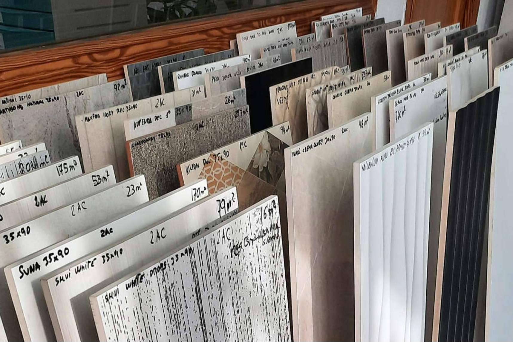 Artegres impulsa la venta de azulejos Outlet en Castellón de primeras marcas a precios reducidos