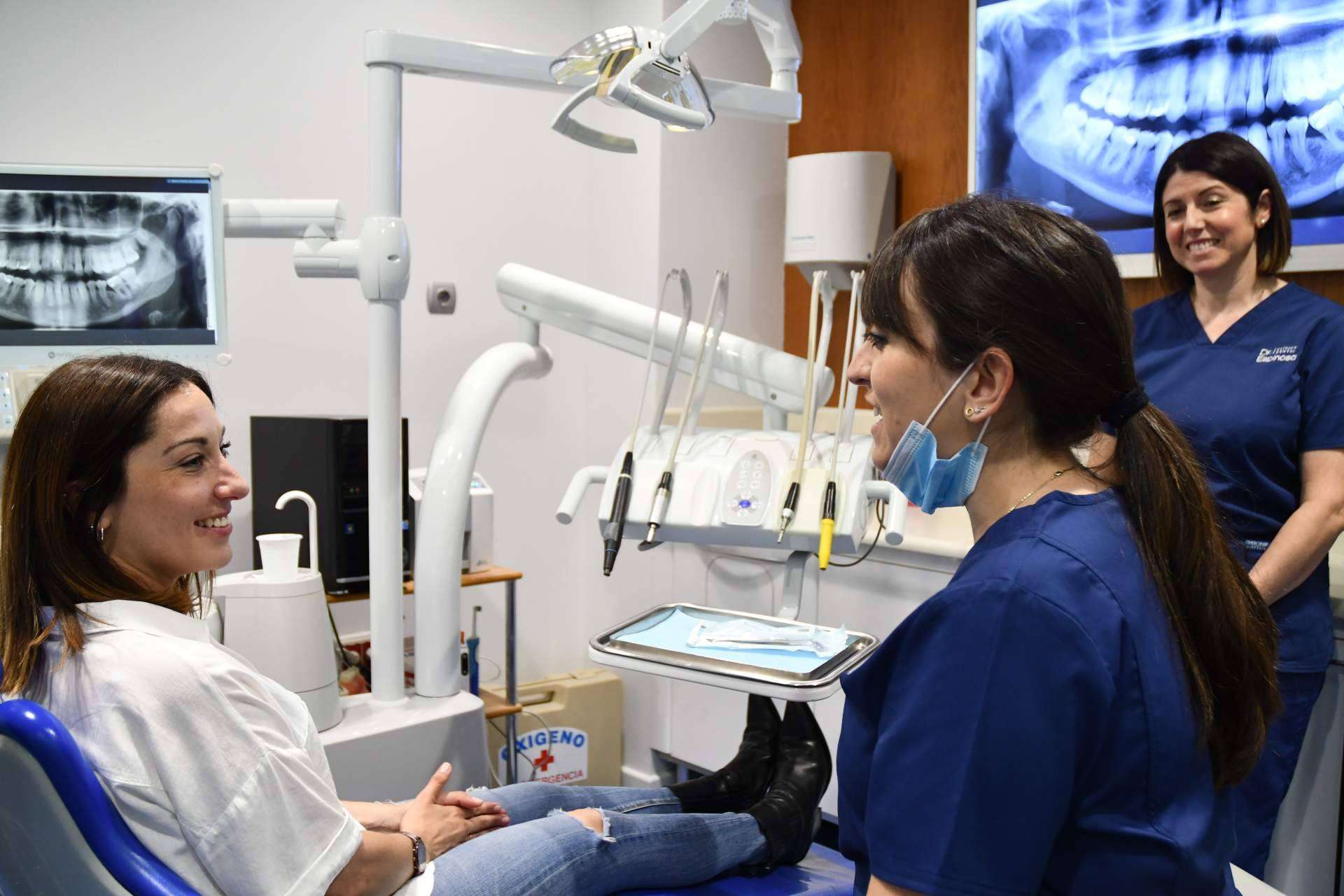 Conseguir una sonrisa perfecta con los expertos de Clínica Dental Dr. Espinosa
