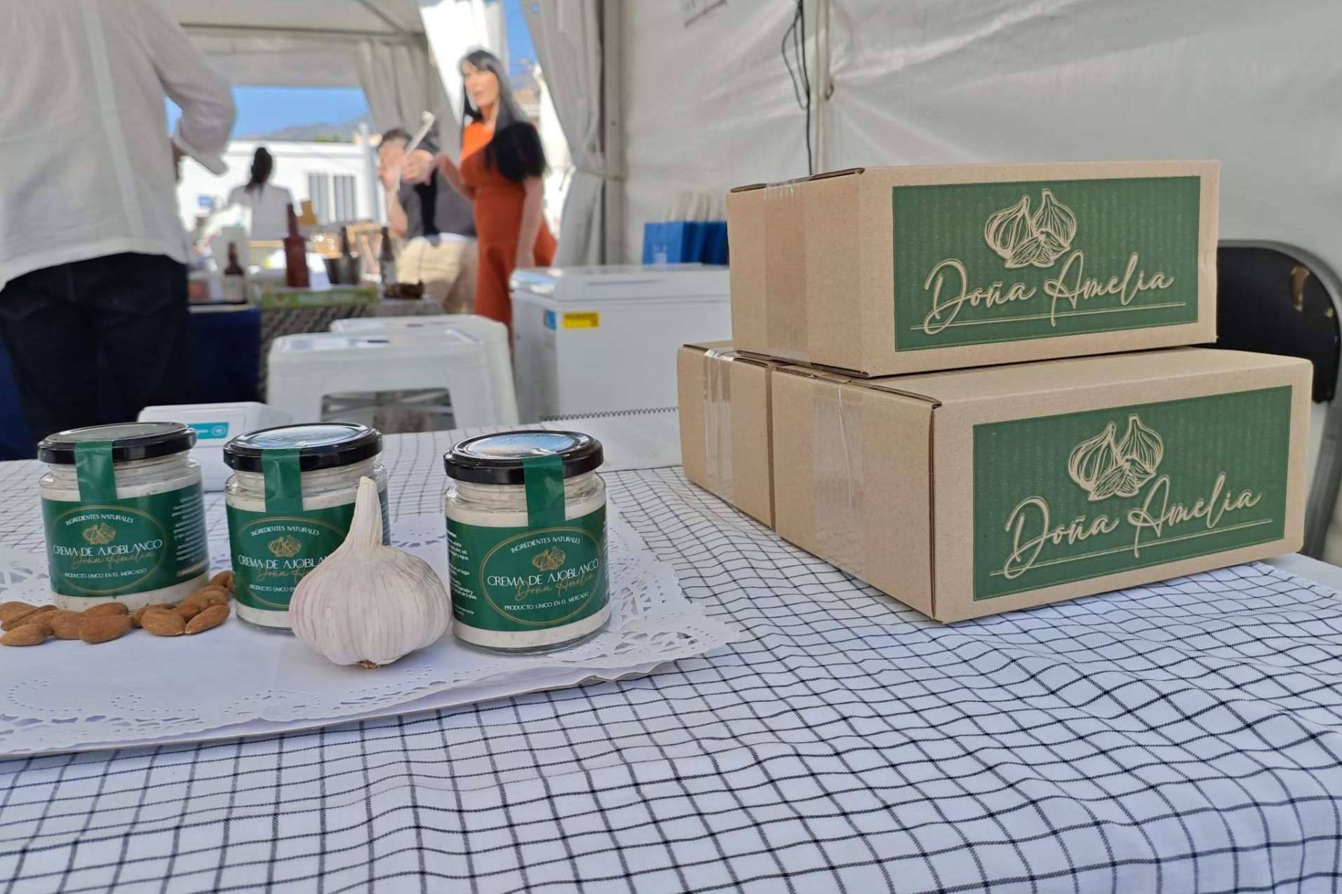 Ajoblanco Doña Amelia lanza ajoblanco untable; tradición malagueña para disfrutar como dip o aperitivo