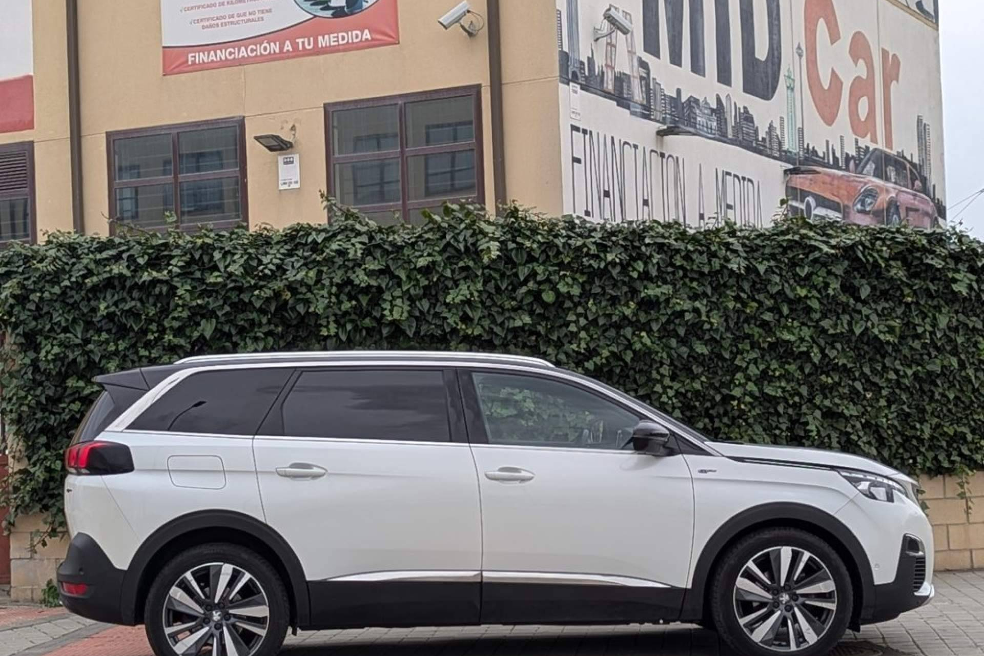 MID Car eleva los estándares del mercado con coches de ocasión certificados