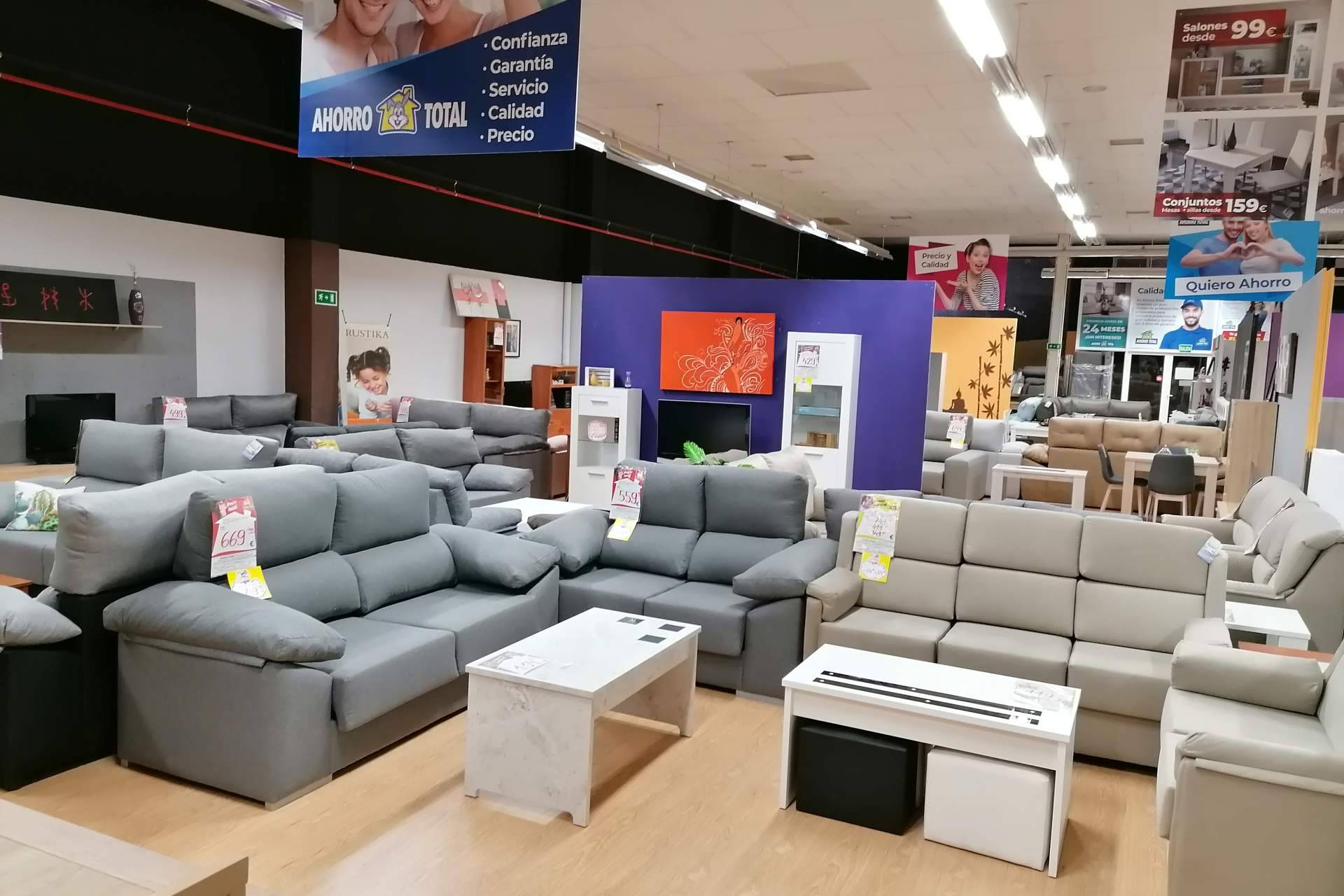 Muebles en Black Friday, Ahorro Total activa descuentos únicos en todas sus tiendas