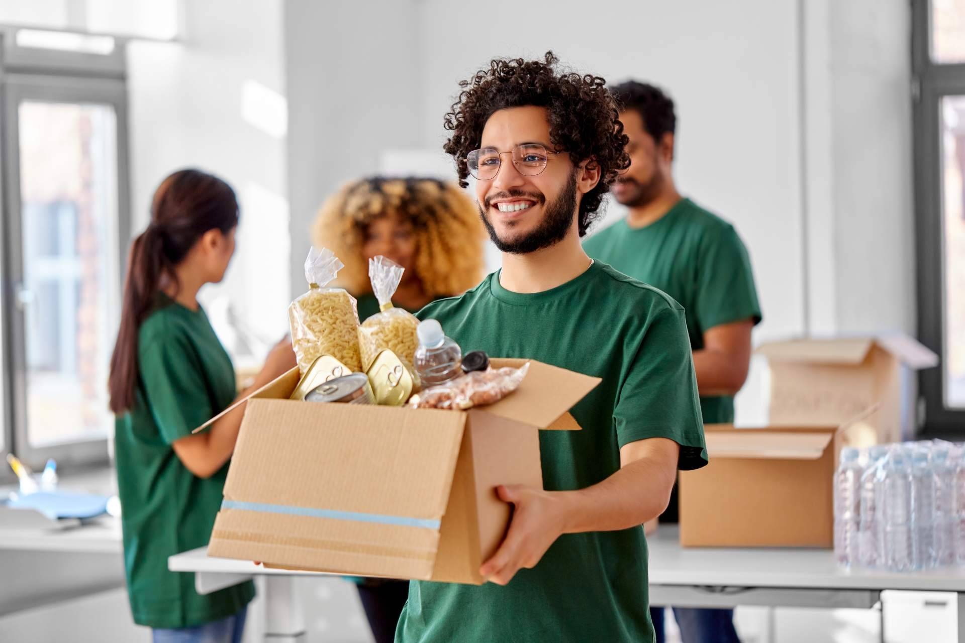 El impacto de hacerse Voluntario; cómo la ayuda sostenida fortalece a las comunidades