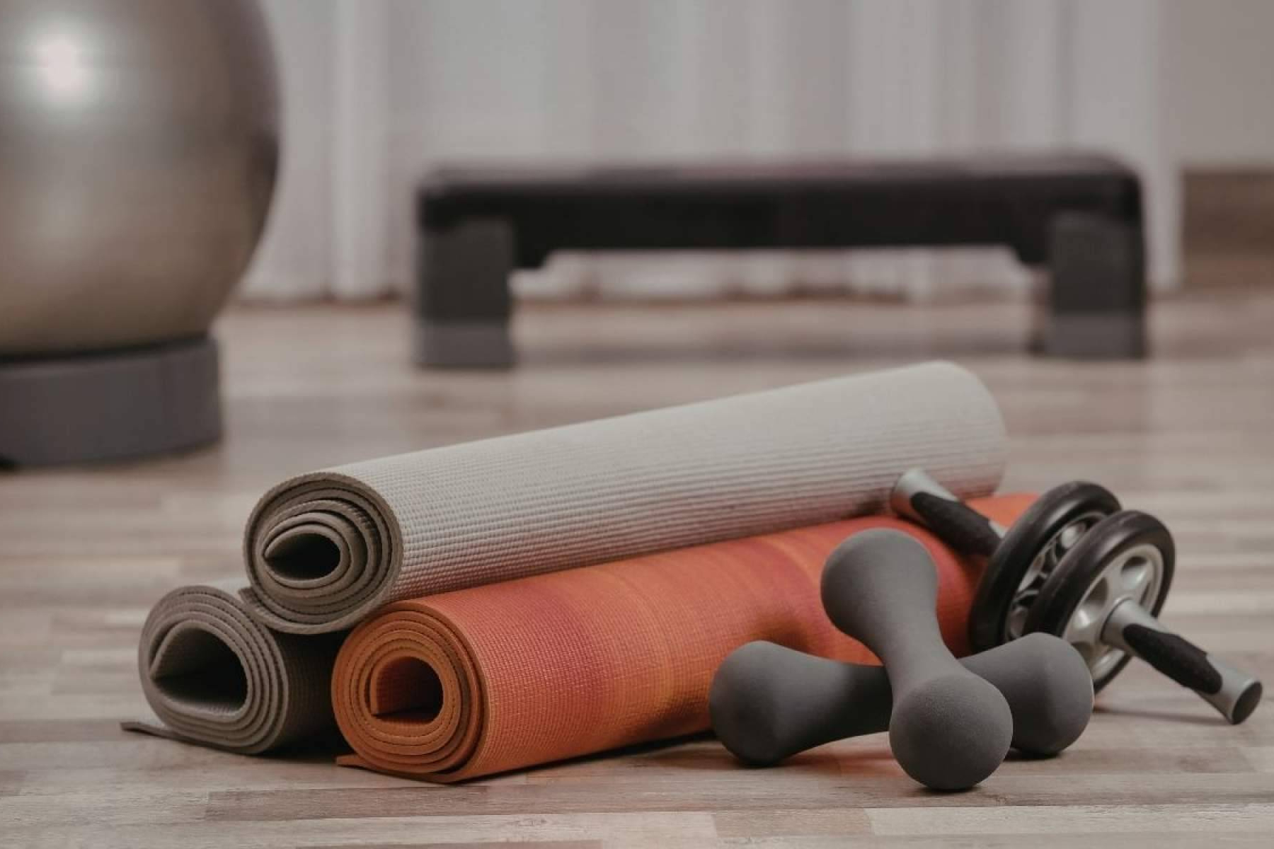 Doblefit impulsa el auge del entrenamiento en casa con materiales de gimnasio de nivel profesional