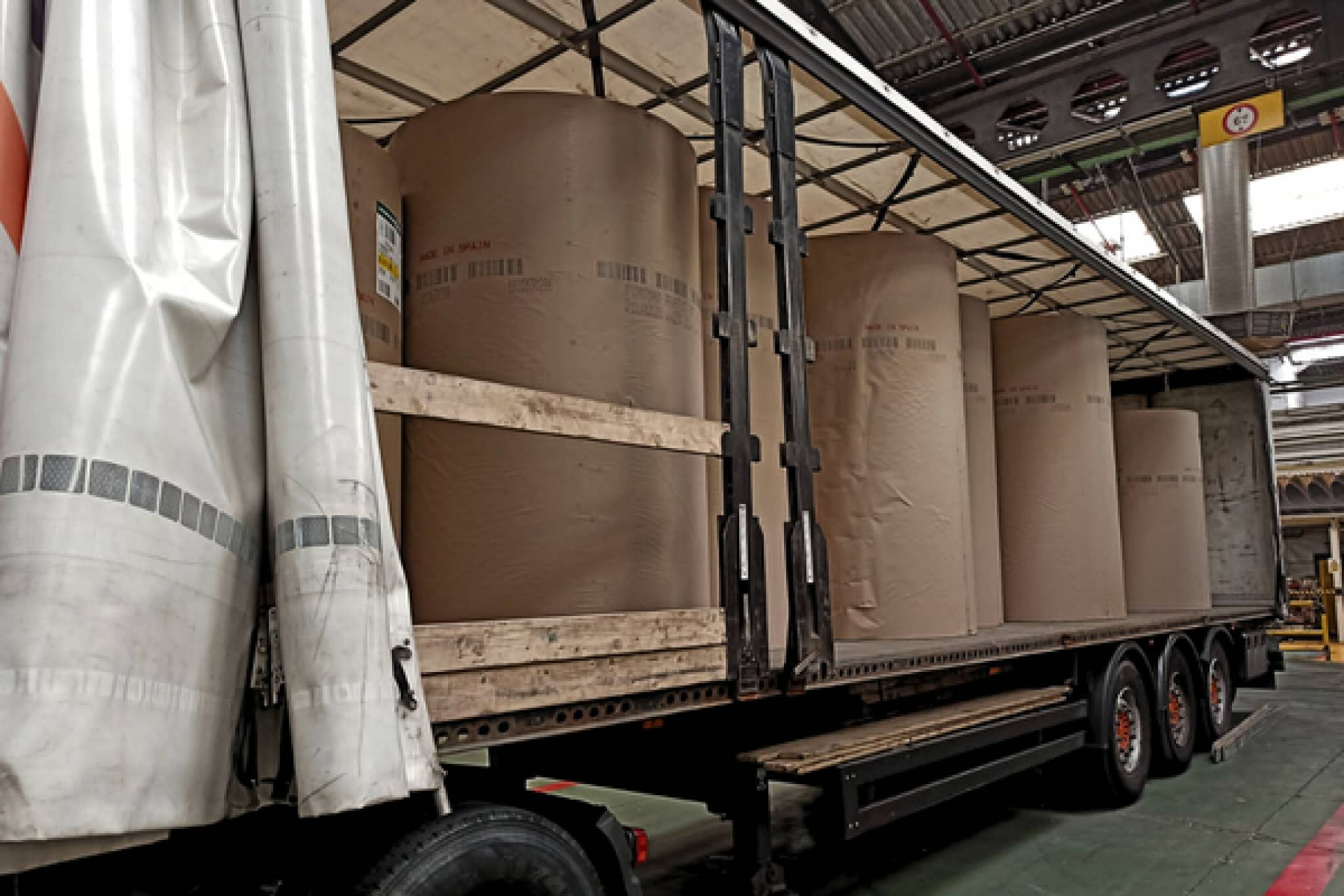 Transvolando refuerza su transporte de mercancías en España y Europa