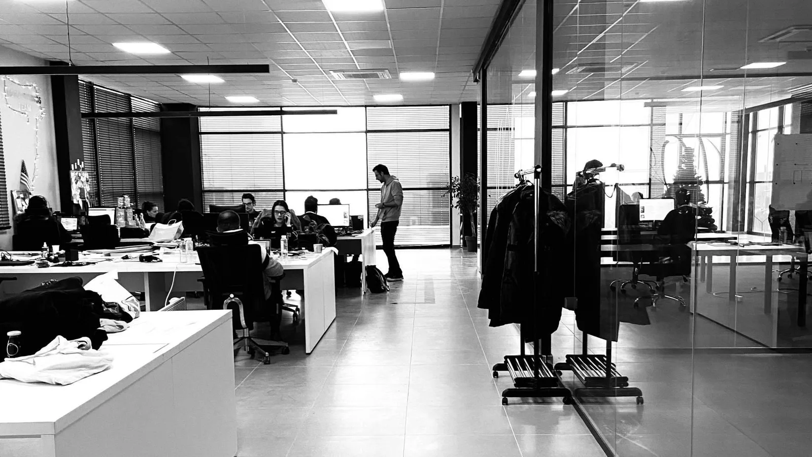 Trabajar desde un coworking; Català Reinón Abogados explica qué responsabilidades mantiene la empresa