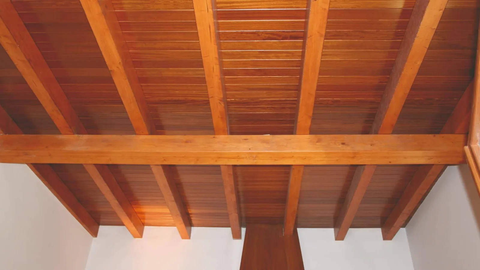 Los paneles sándwich de madera de Caliplac resuelven los problemas estructurales en la rehabilitación de inmuebles antiguos